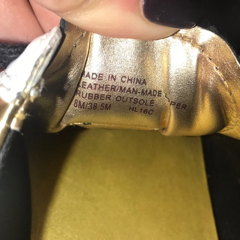 Michael Kors gold blk sneaker size 8-preowned